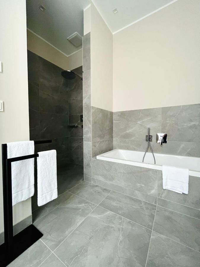 Luxury Home / 3-Raum-Suite An Der Frauenkirche / 4 Dresden Buitenkant foto